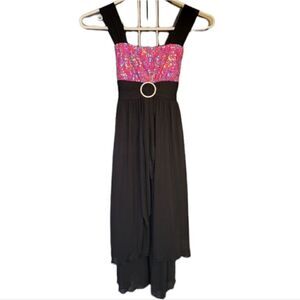 ✨2/$30✨NEWBERRY Pink Sequined Formal Dress